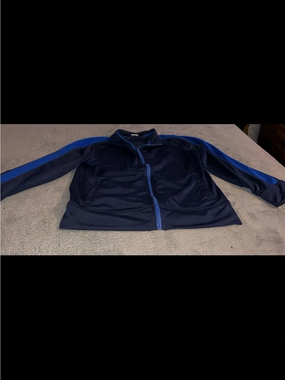 Boy’s Gymboree sweatshirt 7-8